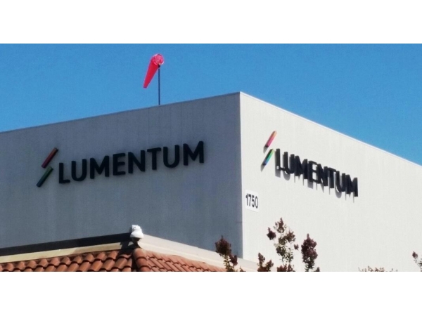 LumentumһֲԱת̩