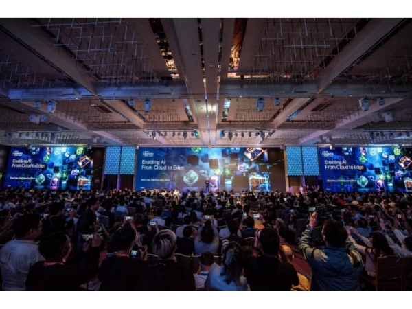 Arm  COMPUTEX 2024 Ԥ 2025 ׳ 1000 ̨ Arm 豸 AI